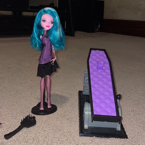 VINTAGE MONSTER HIGH DOLL SET - Picture 4 of 4
